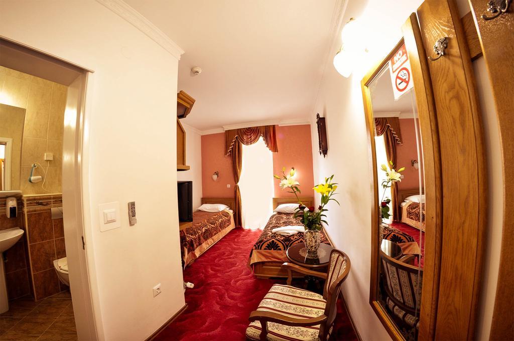 Hotel Latinski Most Sarajevo Extérieur photo