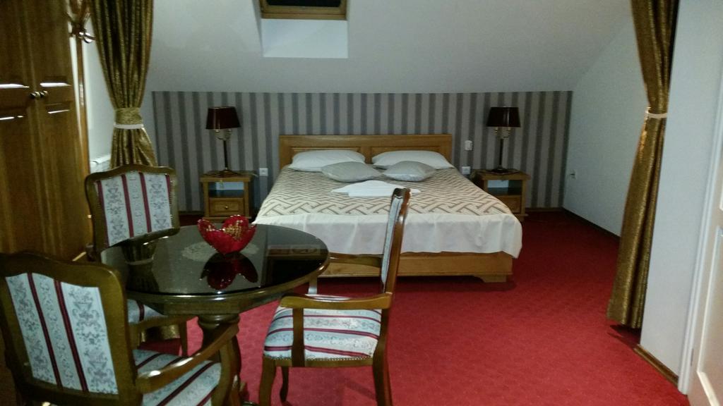 Hotel Latinski Most Sarajevo Extérieur photo