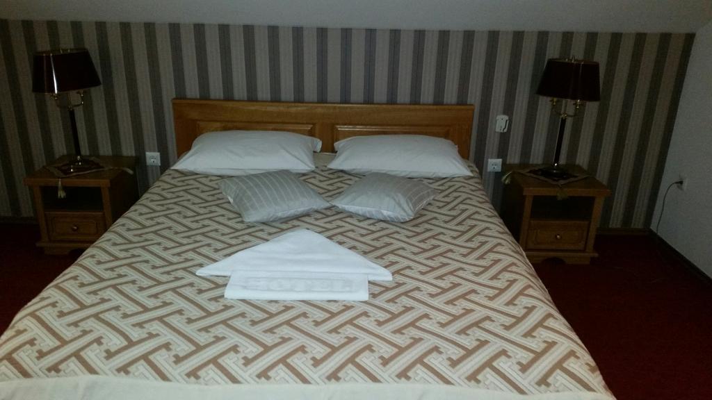 Hotel Latinski Most Sarajevo Extérieur photo